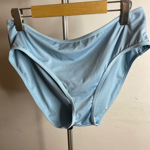 My bikini story  bottom - Picture 6 of 6